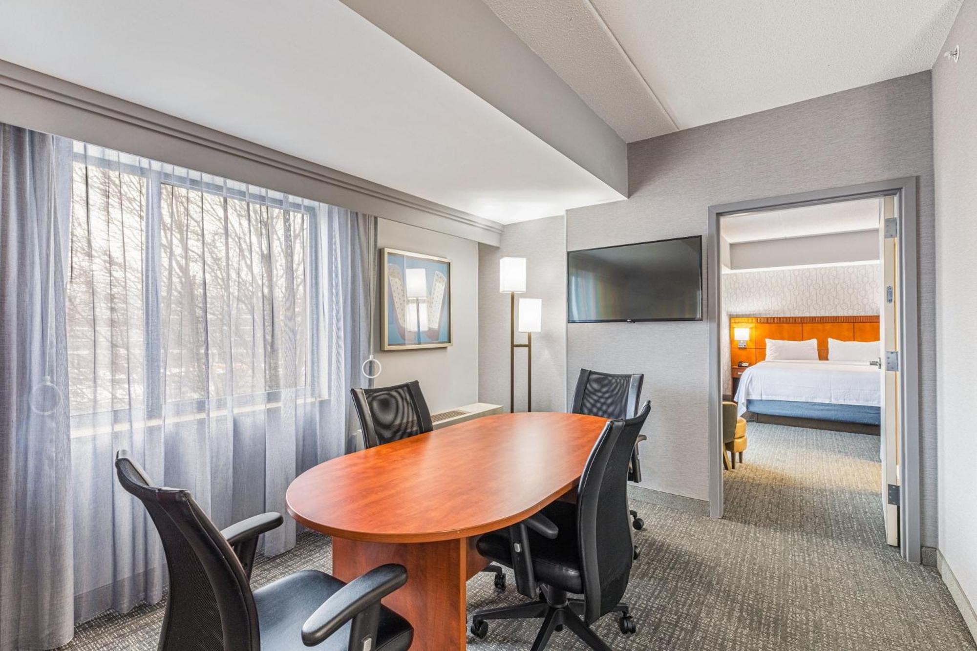 Hotel Courtyard By Marriott Boston Waltham Exterior foto