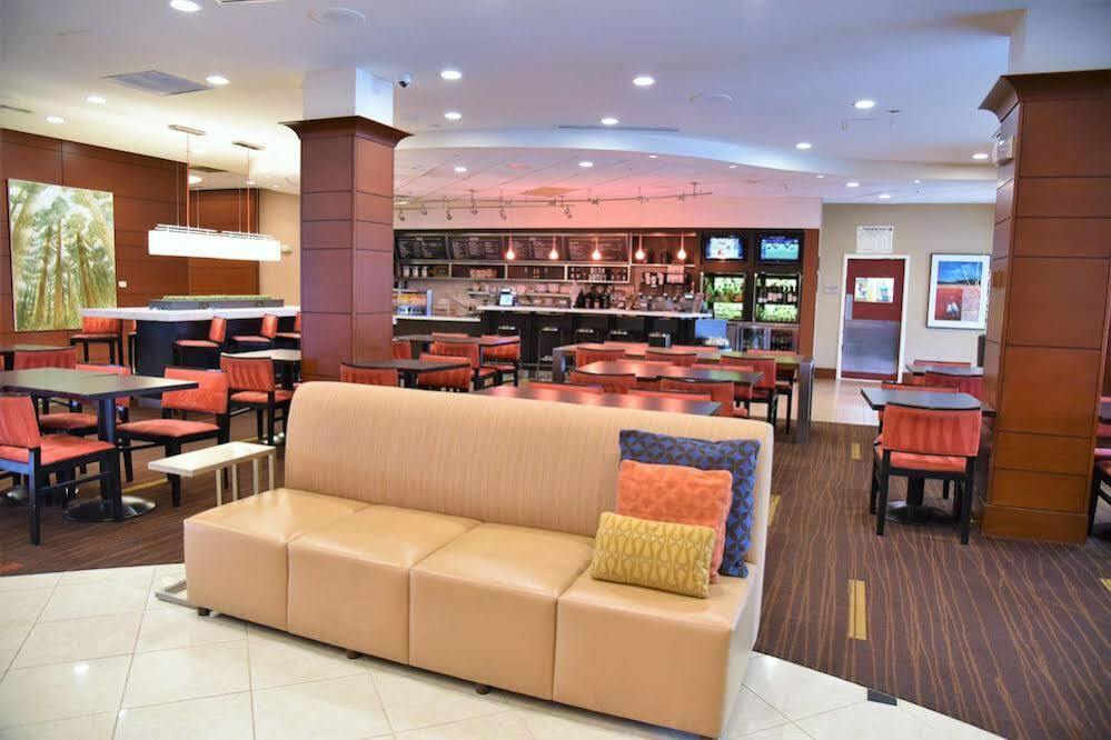 Hotel Courtyard By Marriott Boston Waltham Exterior foto