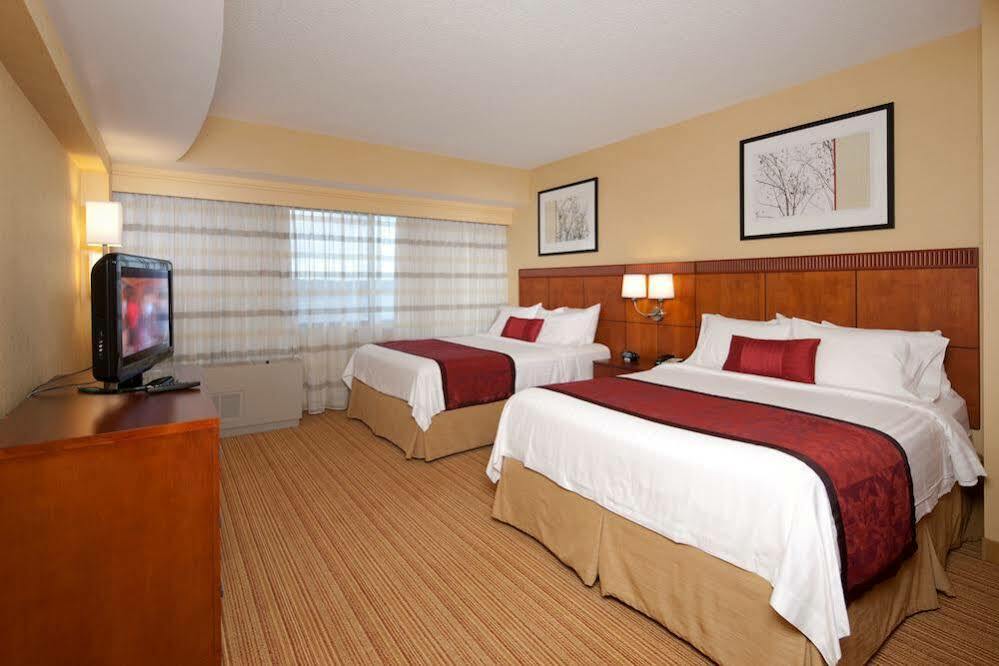 Hotel Courtyard By Marriott Boston Waltham Habitación foto