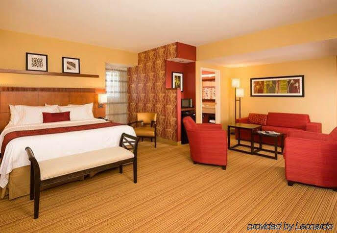 Hotel Courtyard By Marriott Boston Waltham Exterior foto